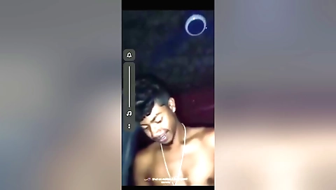 Indian chick gets fucked in missionary style in amateur movie