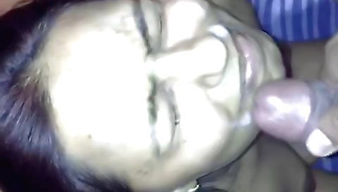 Indian milf fucked and then facialized in homemade clip