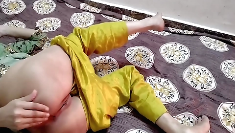 Indian solo female amateur sex video in hot house of hotties