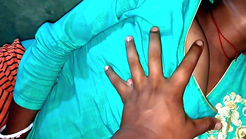 Indian teen in black bikini makes boyfriend cum in her mouth