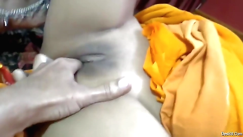 Indian woman fingered by her husband in amateur video