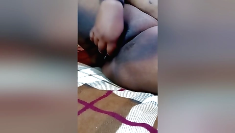 Amateur indian brunette with a big ass gets handjob