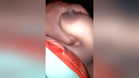 Indian chick fucks and fucks her hubby with homemade porn