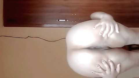 I am masturbating with my sexy body in homemade solo video