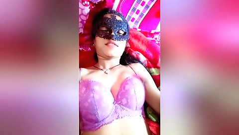 Indian beauties big boobs are on display in a solo video