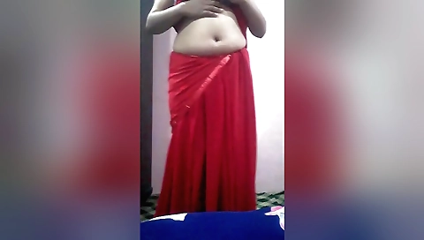 Indian girl masturbating with hands in homemade porn