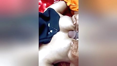 Muslim girl with big boobs cumming out of her body in first time