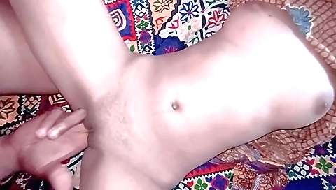 Amateur hd sex video of a guy having sex with his girlfriend