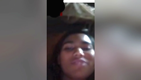 Indian chick is showing her hairy pussy on web camera