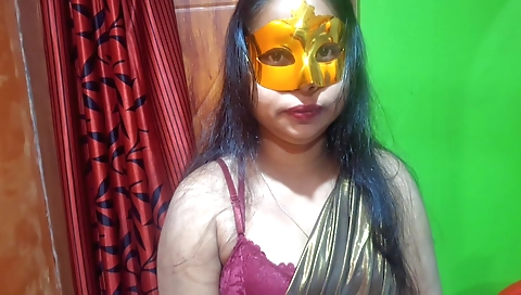 Indian babe sends husband to her boss to avoid fire and work