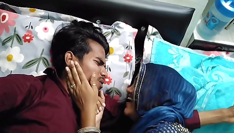 Indian teen is showing her sexy legs and ass in a hot video