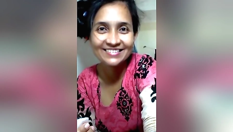 Busty indian slut is showing off her hairy pussy in the shower