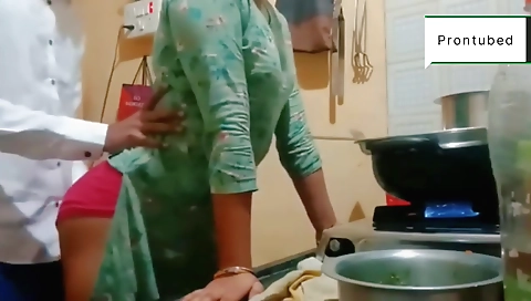 Indian amateur brunette shows her ass on the kitchen webcam