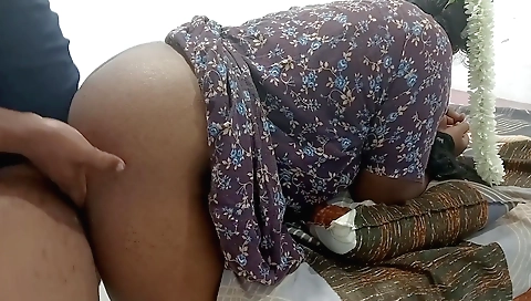 Indian mature wife fucks her husband and takes off her clothes