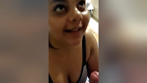 Indian brunette with a huge booty sucks and blows a dick