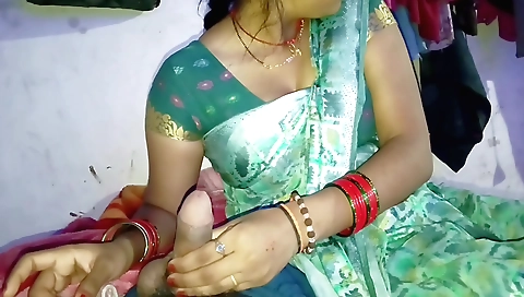 Hot Indian handjob from a beautiful stepbrother-in-law