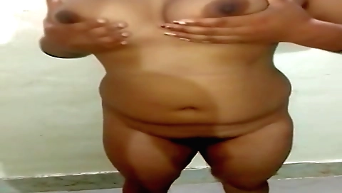 Indian girl strips naked on webcam and shows her body