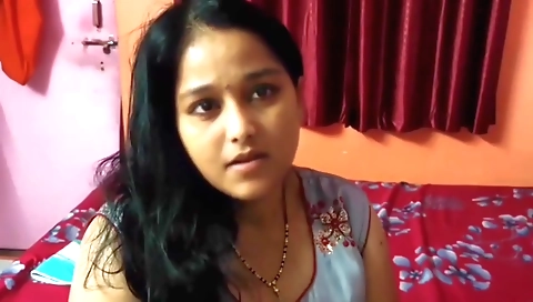 Hot amateur indian brunette is fucked in the camera video