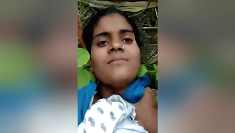 Indian amateur in black dress gets fucked outdoors